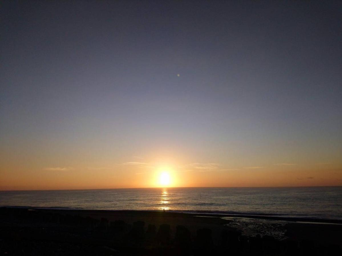 Moon Bay Coastal Hotel Xincheng Township Bagian luar foto